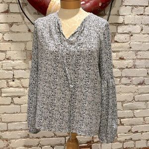 Karl Lagerfeld xs black and white blouse